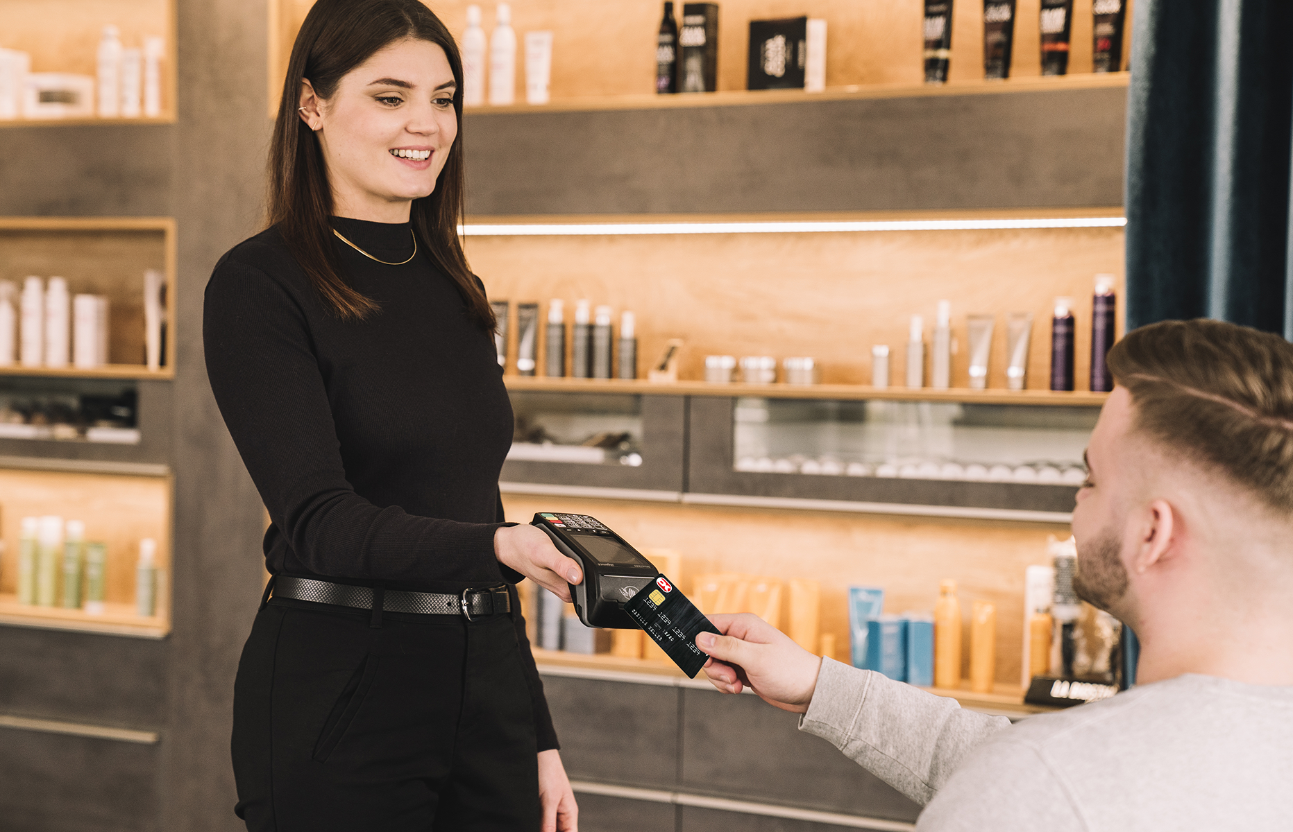 Einfach mit Karte bezahlen